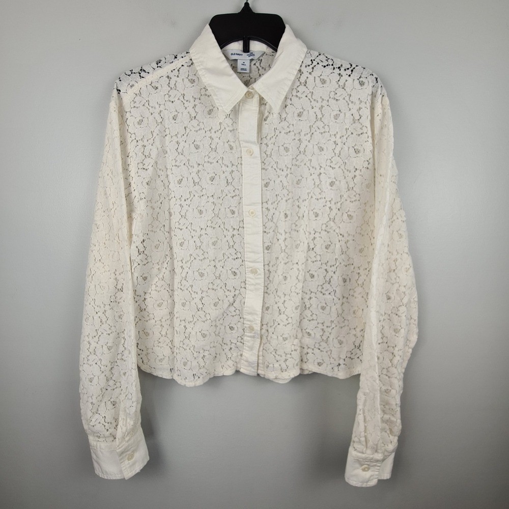 Old Navy The Cropped Shirt Womens Medium Tall Cream Floral Lace Button Down Top